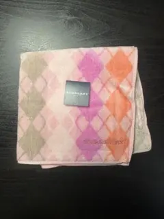 【新品未使用】BURBERRY タオルハンカチ ダイヤモンド柄のサムネイル