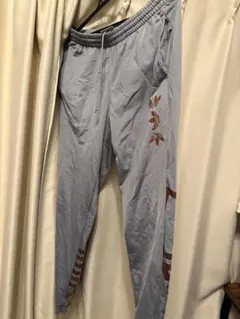 Item thumbnail for item 4263ccc9-b125-480f-81be-76fdeccb640c