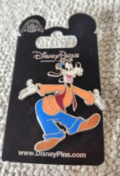 Disney Parks グーフィー ピンバッジ
