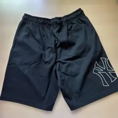 新品 MLB ヤンキース ショートパンツ 4Lサイズのサムネイル