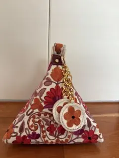 【新品未使用】ウズベキスタン花柄刺繍 三角形ハンドバッグ
