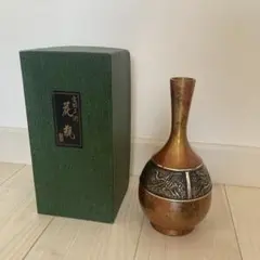 Item thumbnail for item 4557b3b5-a89c-40e6-8dc9-8a824e16c9ef