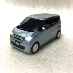 三菱　ekワゴン　ミニカー　ヘッドライト、テールランプ点灯可能　1/64スケールのサムネイル