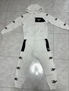 リーボック　スエットセットアップXS