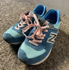 ランニングシューズ 23