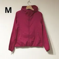 ユニクロ　ポケッタブルカットパーカー　フルジップパーカー　サイズ M　収納袋付き