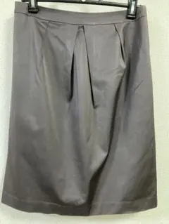 スピックアンドスパン　ノーブル ダークブラウン タイトスカート 前プリーツ