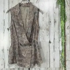 ☆ジャンニロジュディチェ☆良品☆日本製☆ブラウス 36 ノースリーブ ペプラム