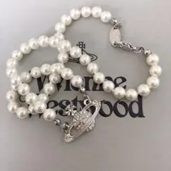 ヴィヴィアン　バスレリーフパールネックレス