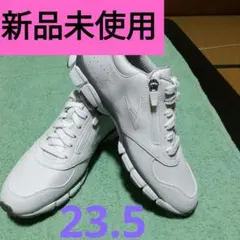 新品未使用品　ベネシュスニーカー２２３WH   22.５cm 新品未使用品 ベネシュスニーカー223WH 22.5cm 新品