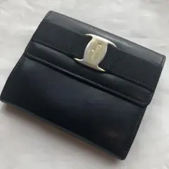 Ferragamo フェラガモ ヴァラリボン 二つ折り財布 ブラック レザーのサムネイル