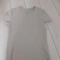 GU　tシャツ