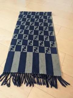 FENDI フェンディ ズッカ柄 大判マフラー (タグなし) FENDI フェンディ ズッカ柄 大判マフラー (タグなし) - メルカリ