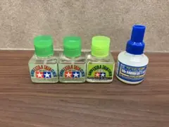 値下げ中　模型制作用品　接着剤セットのサムネイル