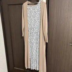 ZARA ドット柄ロングワンピース Sサイズ　カーディガンMセット