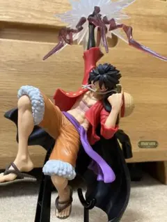 ワンピース　ルフィ　フィギュア