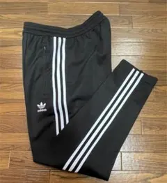 お値下げ❗️【美品】アディダス  ・トラックパンツ　Lす