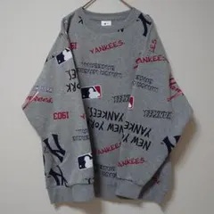 MLB ニューヨーク ヤンキース 総柄 ロゴ スウェット トレーナー 裏起毛