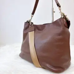 【送料込】 新品未使用 russet ラシット ショルダーバッグ 未使用 russet ラシット レザー ショルダーバッグ 黒 肩掛け