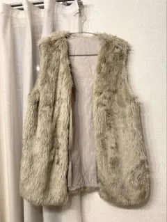 【本日中お値下げいたします】niko and... ベージュ ファーベスト