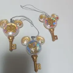 ミッキーマウス キーホルダー 3個セット ゴールド