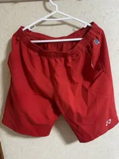 yonex ハーフパンツ 赤