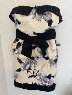 フラワープリント ストラップレス ナイトドレス