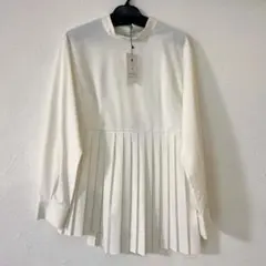 ホワイト プリーツデザイン 長袖シャツ　新品