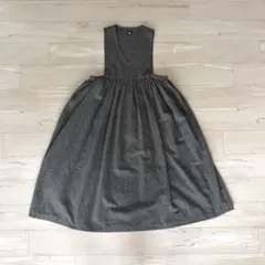 64.【美品】Merlot Ｖネックジャンパースカートブラック FREESIZEのサムネイル