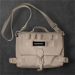 極美品❤️ BALENCIAGA アーミー メッセンジャー バッグ 2WAYのサムネイル