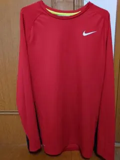 Nike DRI-FIT XL レッド長袖Tシャツ
