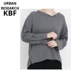 グレー 前後差スリット入りブラウス・KBF＋