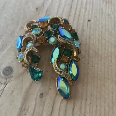 Item thumbnail for item f9878fb5-9942-409d-acd1-13cd90e37c2f