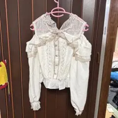 新品☆ オッズオン オッズオネストのバラ刺繍レースフリルオフショル