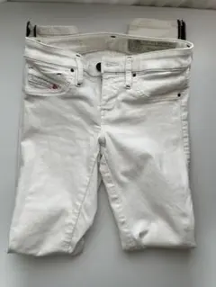 ディーゼルジップ付きホワイトジーンズ