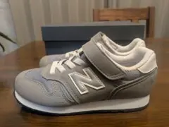 ニューバランス（new balance）スニーカー 19センチ グレー ジュニア