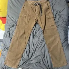 AIGLE（エーグル）のカーゴパンツのサムネイル