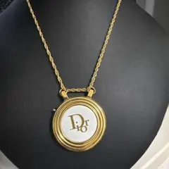 Christian Dior ネックレス ロゴ ゴールドカラーのサムネイル