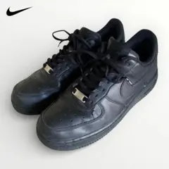 【美品】NIKE（ナイキ）✨️エアフォース1 トリプルブラック スニーカー 25