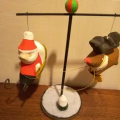 サンタクロースとトナカイのバランスオブジェ