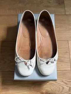 週末限定値下げ（新品未使用）J＆Ｍ　DAVIDSON バレエシューズ ジェイアンドエムデヴィッドソン J&M DAVIDSON スタッズヒールバレエ