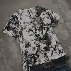 GalaabenD ガラアーベントTシャツ 亜熱帯 V系 モード お兄系 ロックのサムネイル