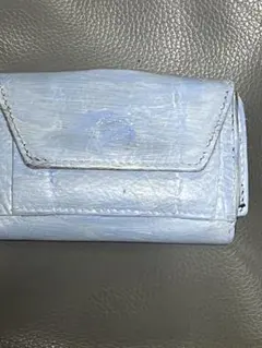 イルビゾンテキーケース薄くブルー塗色金具交換リペア済みです。