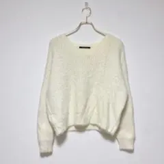 【イング】ホワイト ラウンドネック セーター ニット M