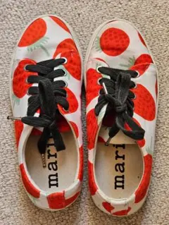 marimekko マリメッコ イチゴ柄 スニーカー 37 Druthaのサムネイル