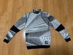 幾何学模様 長袖ハイネックセーター