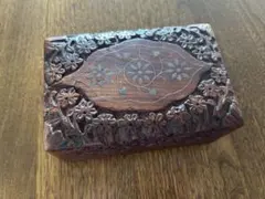 ヴィンテージ レトロな花柄デザインが素敵な小物入れ - メルカリ