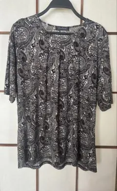 ペイズリー柄 ？アラベスク柄？半袖Tシャツ カットソー
