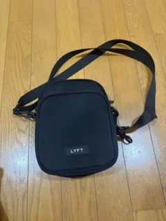 LYFT ショルダーバッグ ブラック