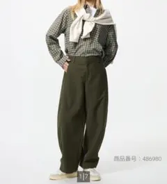 新品未使用　ユニクロジャージーバレルレッグパンツ　 オリーブ Mのサムネイル